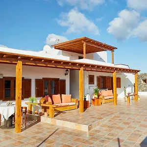 Apartment Nueva, Mala